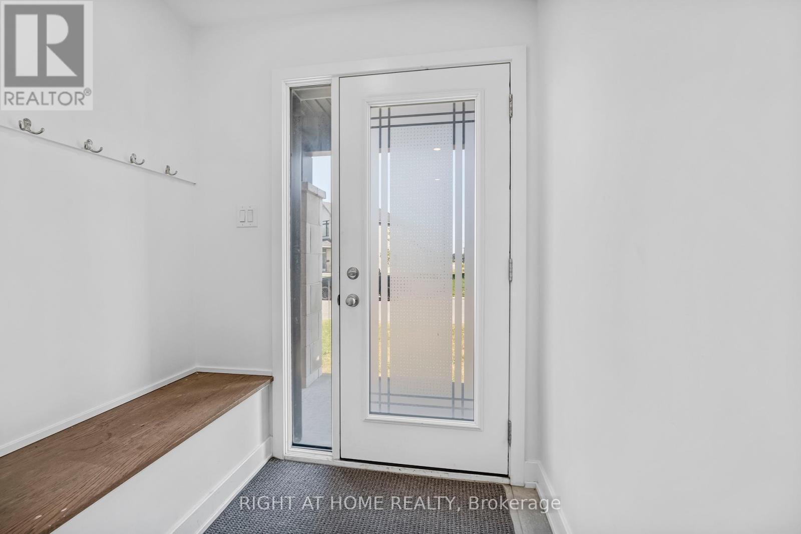 Property at 556 TAHOE HEIGHTS image 5