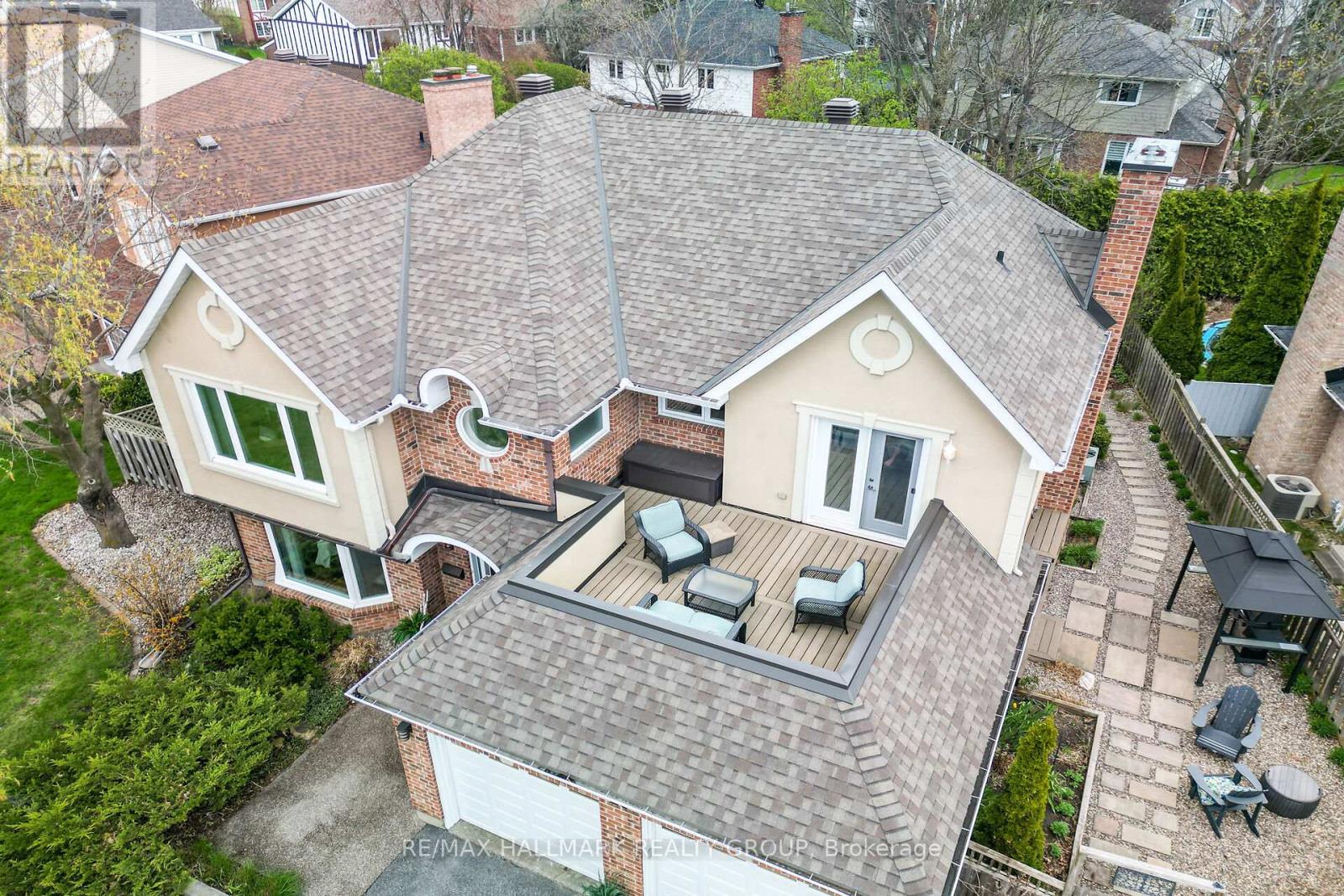 Property at 20 ARBUCKLE CRESCENT image 3