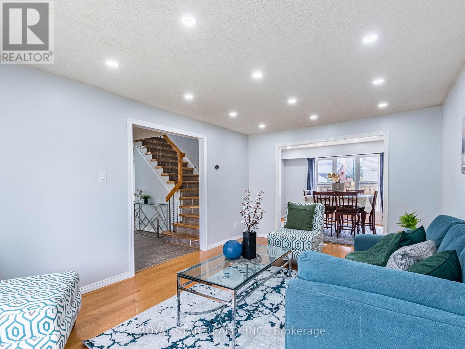 19 Markham Street, Brampton, Ontario  L6S 3P2 - Photo 11 - W12309277