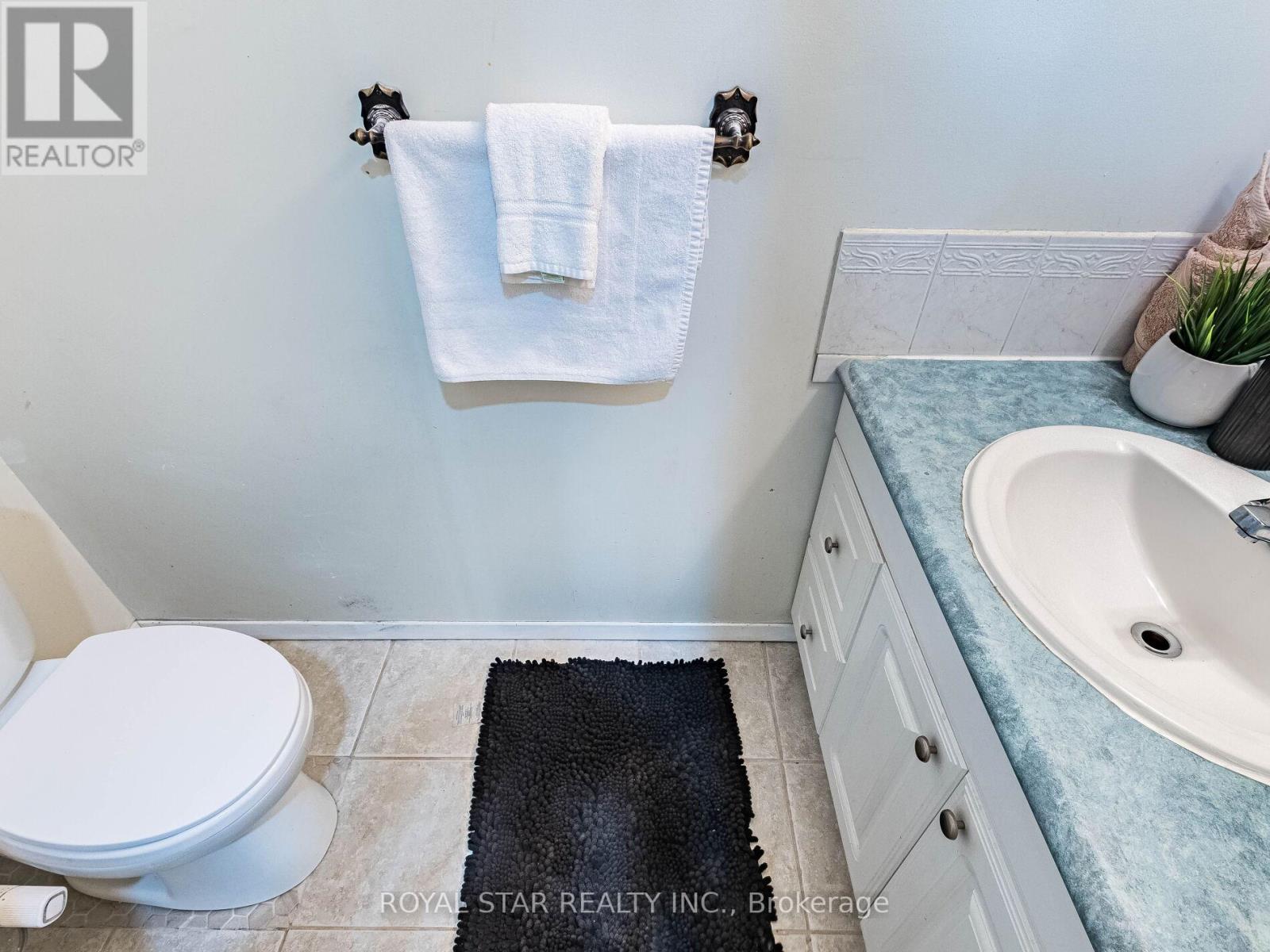 19 Markham Street, Brampton, Ontario  L6S 3P2 - Photo 23 - W12309277