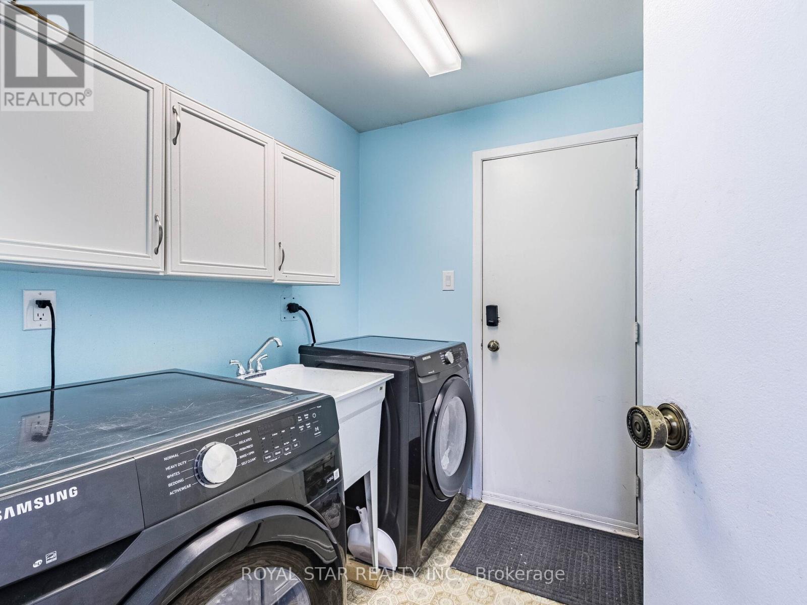 19 Markham Street, Brampton, Ontario  L6S 3P2 - Photo 24 - W12309277