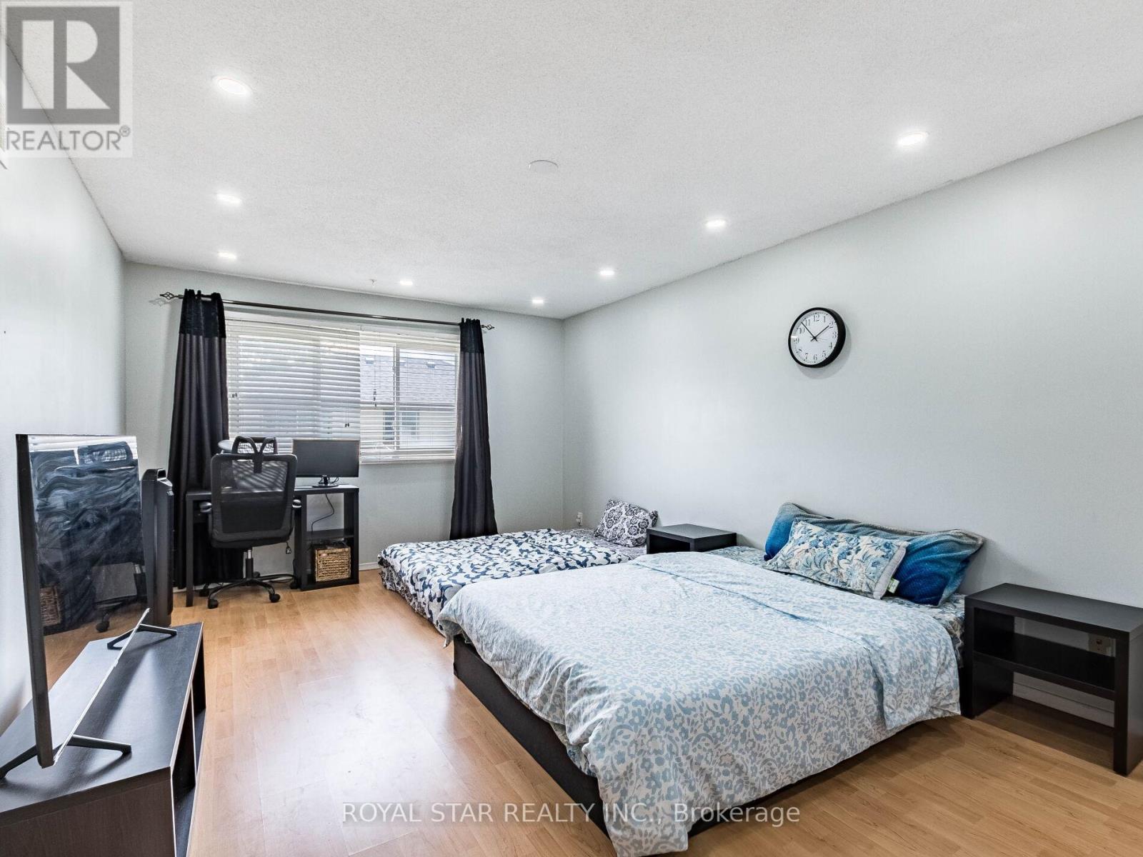 19 Markham Street, Brampton, Ontario  L6S 3P2 - Photo 28 - W12309277