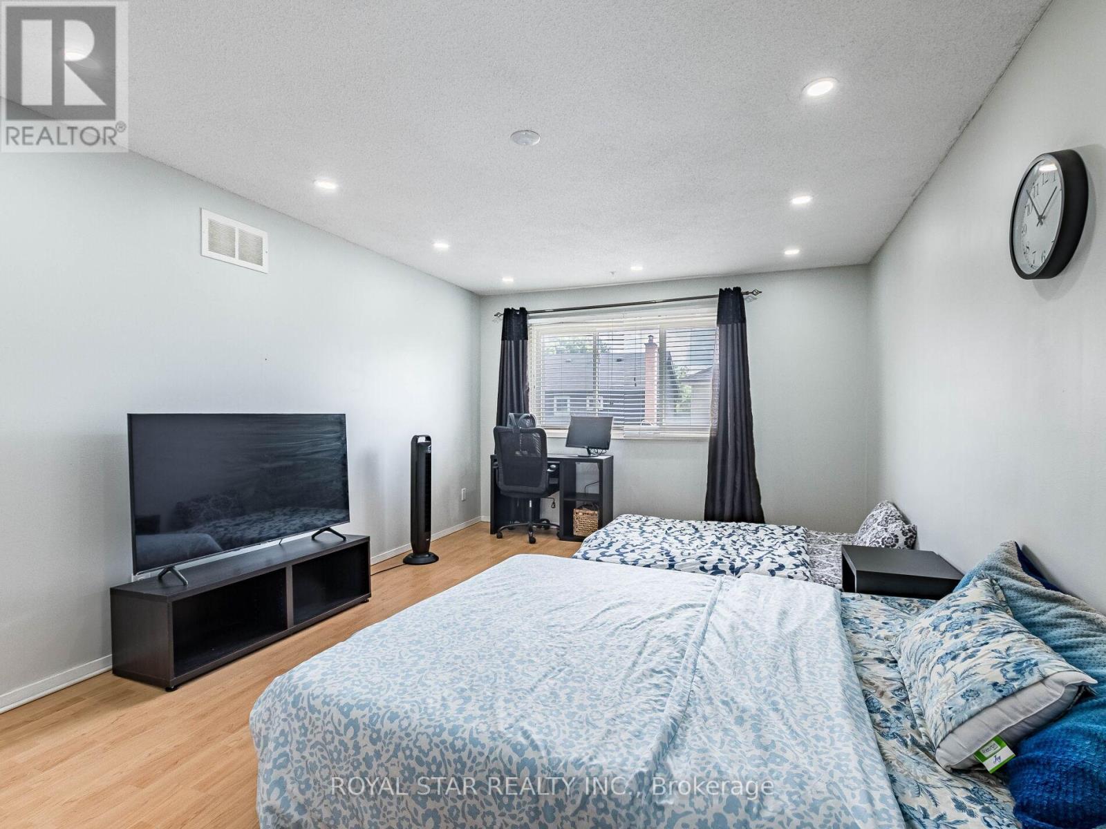 19 Markham Street, Brampton, Ontario  L6S 3P2 - Photo 29 - W12309277