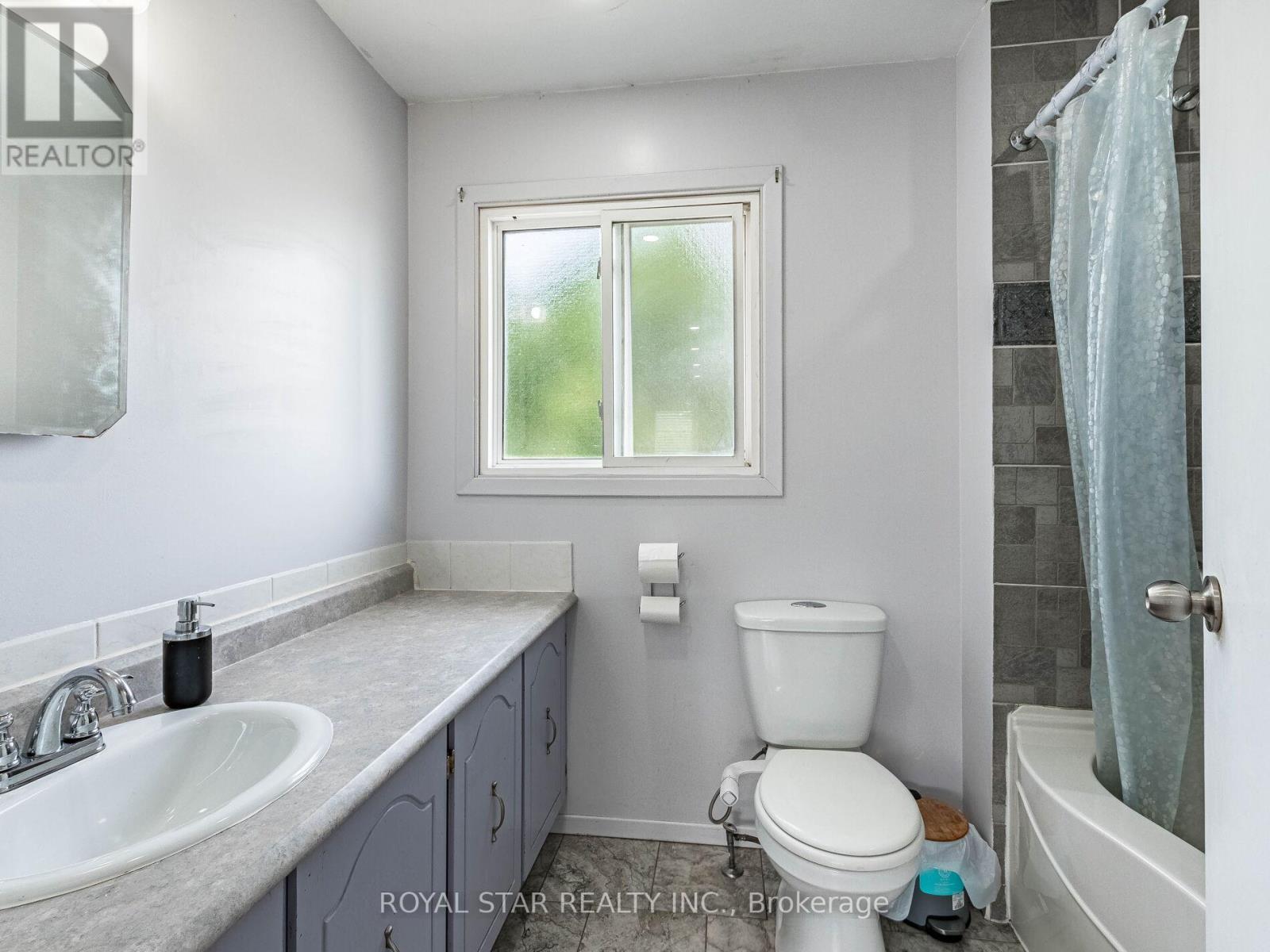 19 Markham Street, Brampton, Ontario  L6S 3P2 - Photo 31 - W12309277