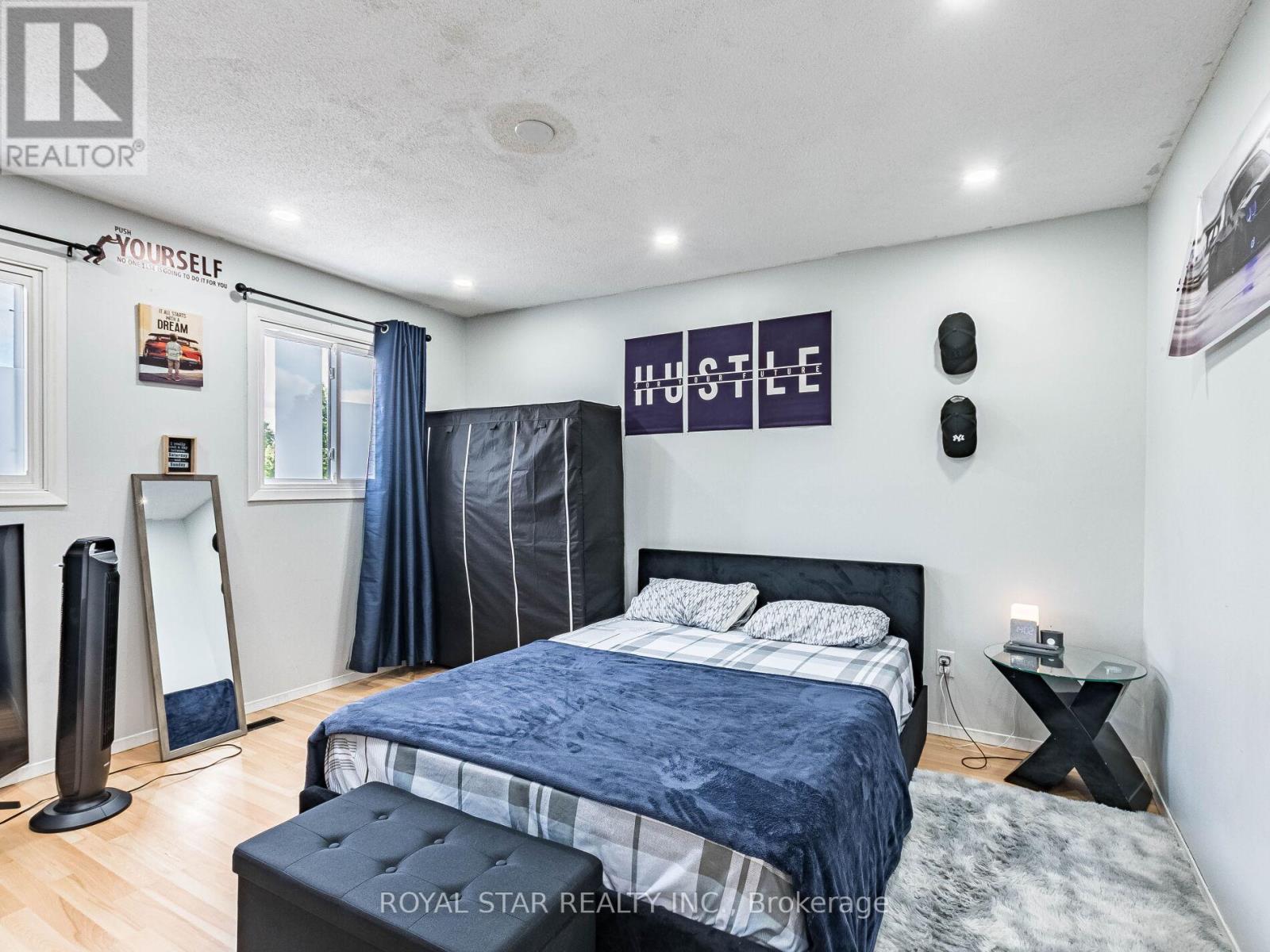 19 Markham Street, Brampton, Ontario  L6S 3P2 - Photo 36 - W12309277