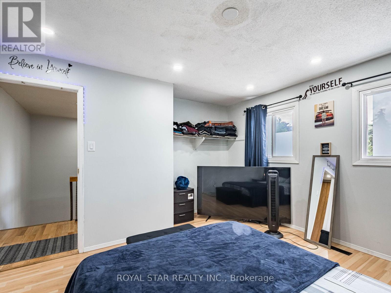 19 Markham Street, Brampton, Ontario  L6S 3P2 - Photo 37 - W12309277