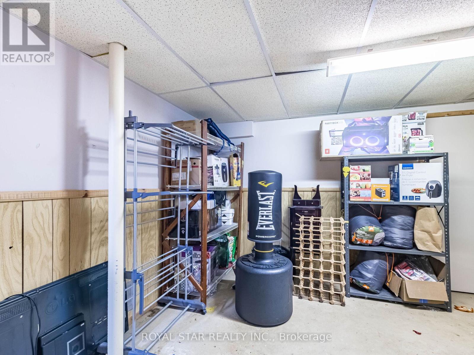 19 Markham Street, Brampton, Ontario  L6S 3P2 - Photo 43 - W12309277