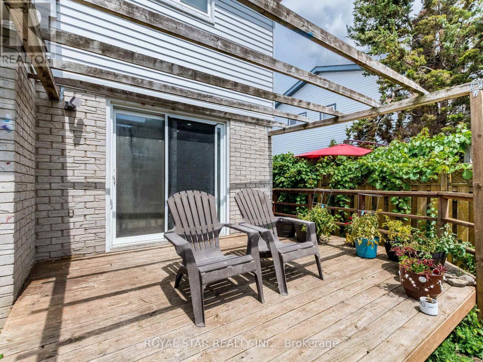 19 Markham Street, Brampton, Ontario  L6S 3P2 - Photo 49 - W12309277