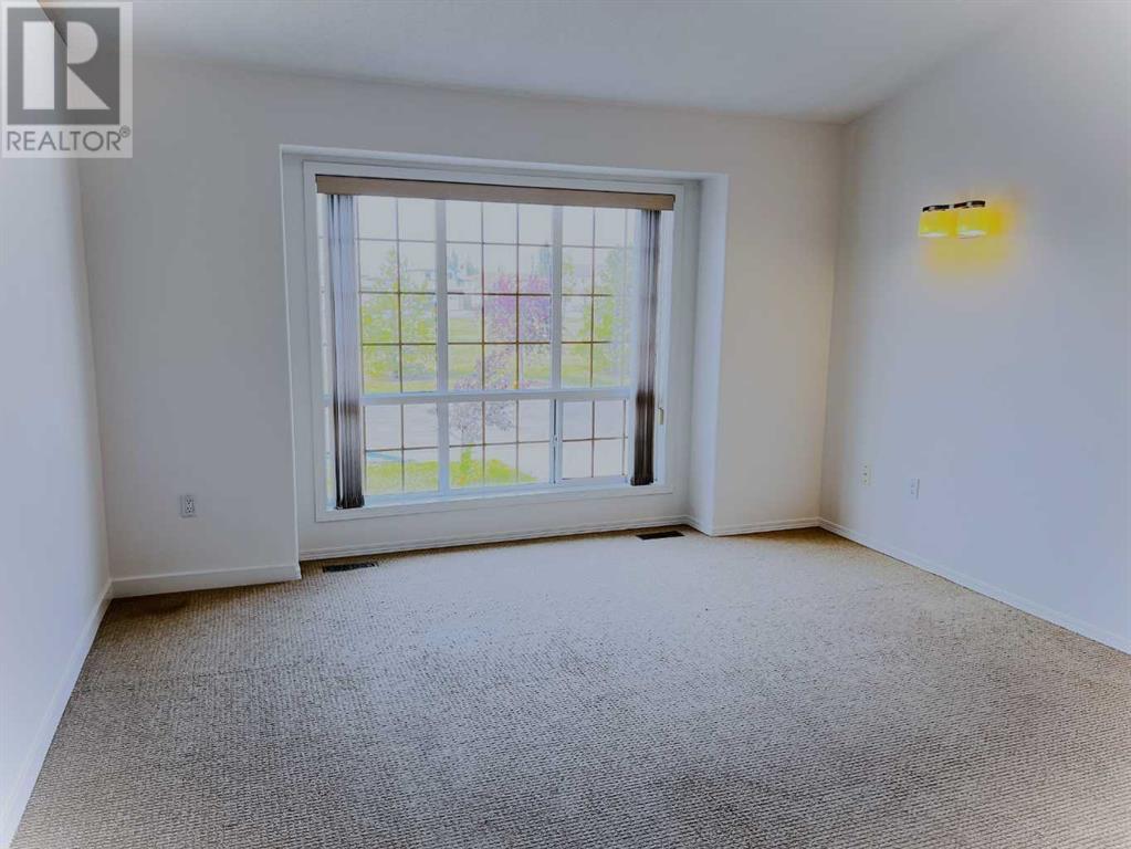 Property at 10613 119 Avenue image 4