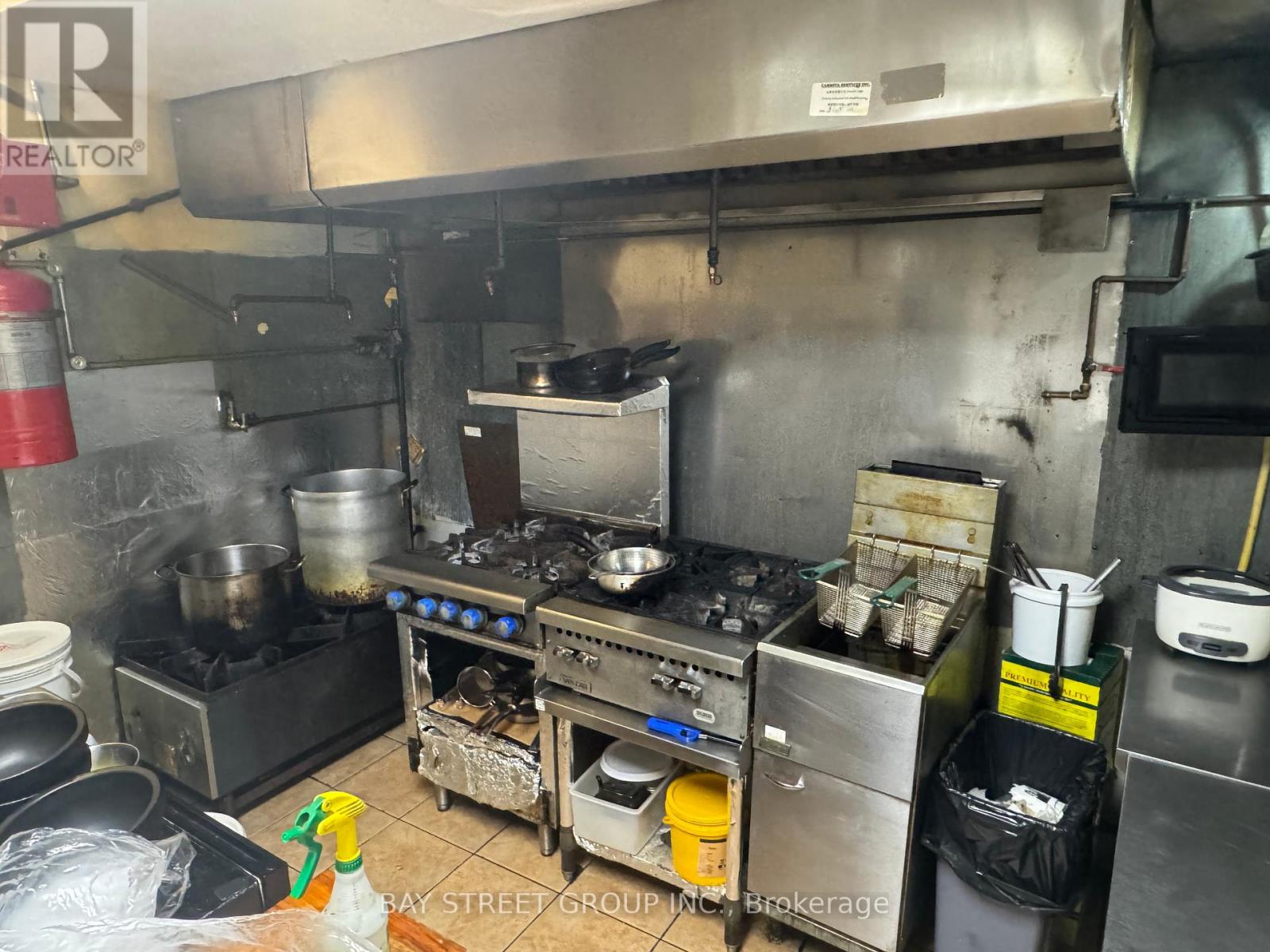 3 Finch Avenue E, Toronto (Willowdale East), Ontario  M2N 4P9 - Photo 7 - C12309294