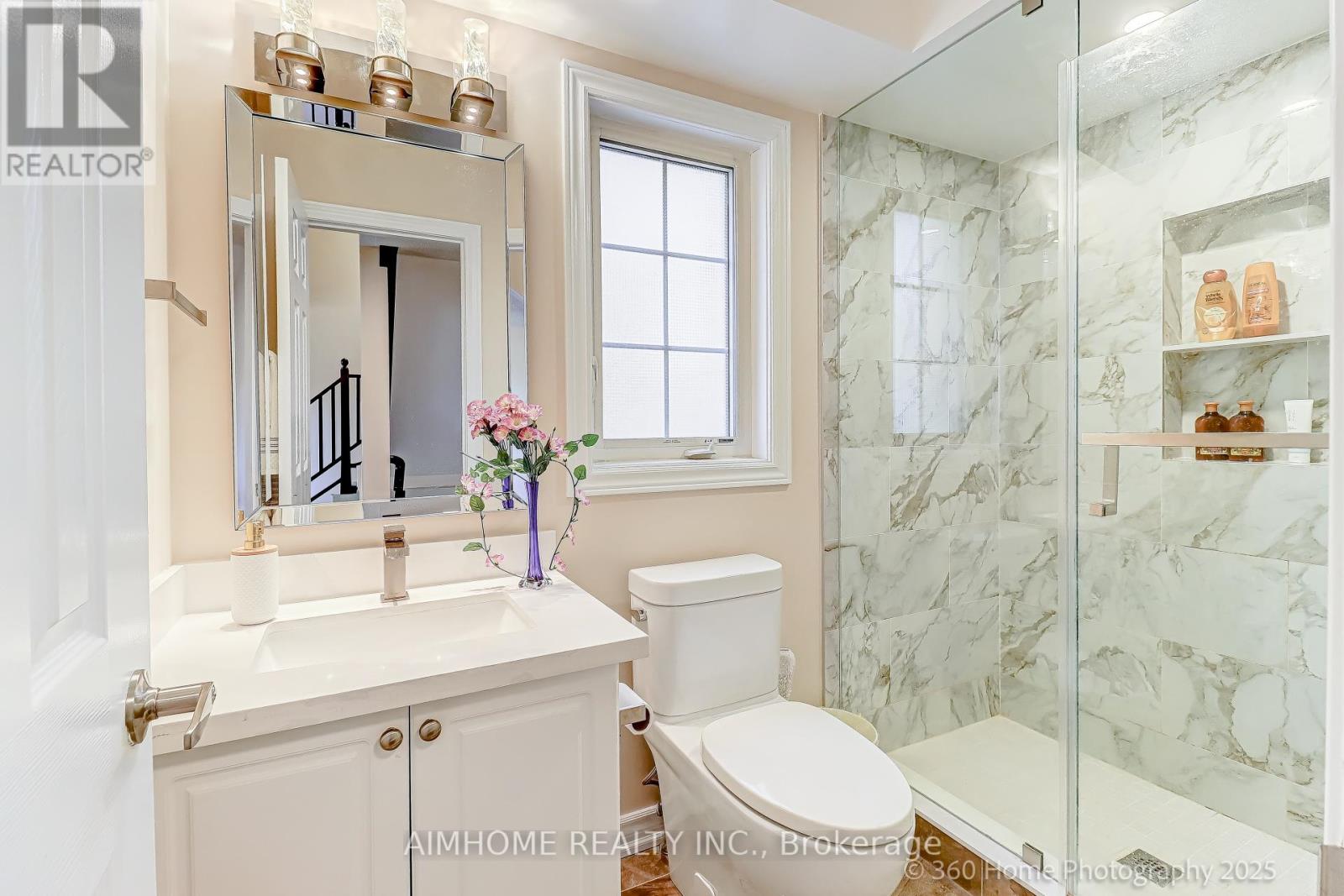 18 Saddlebrook Drive, Markham, Ontario  L6B 1J4 - Photo 13 - N12309307