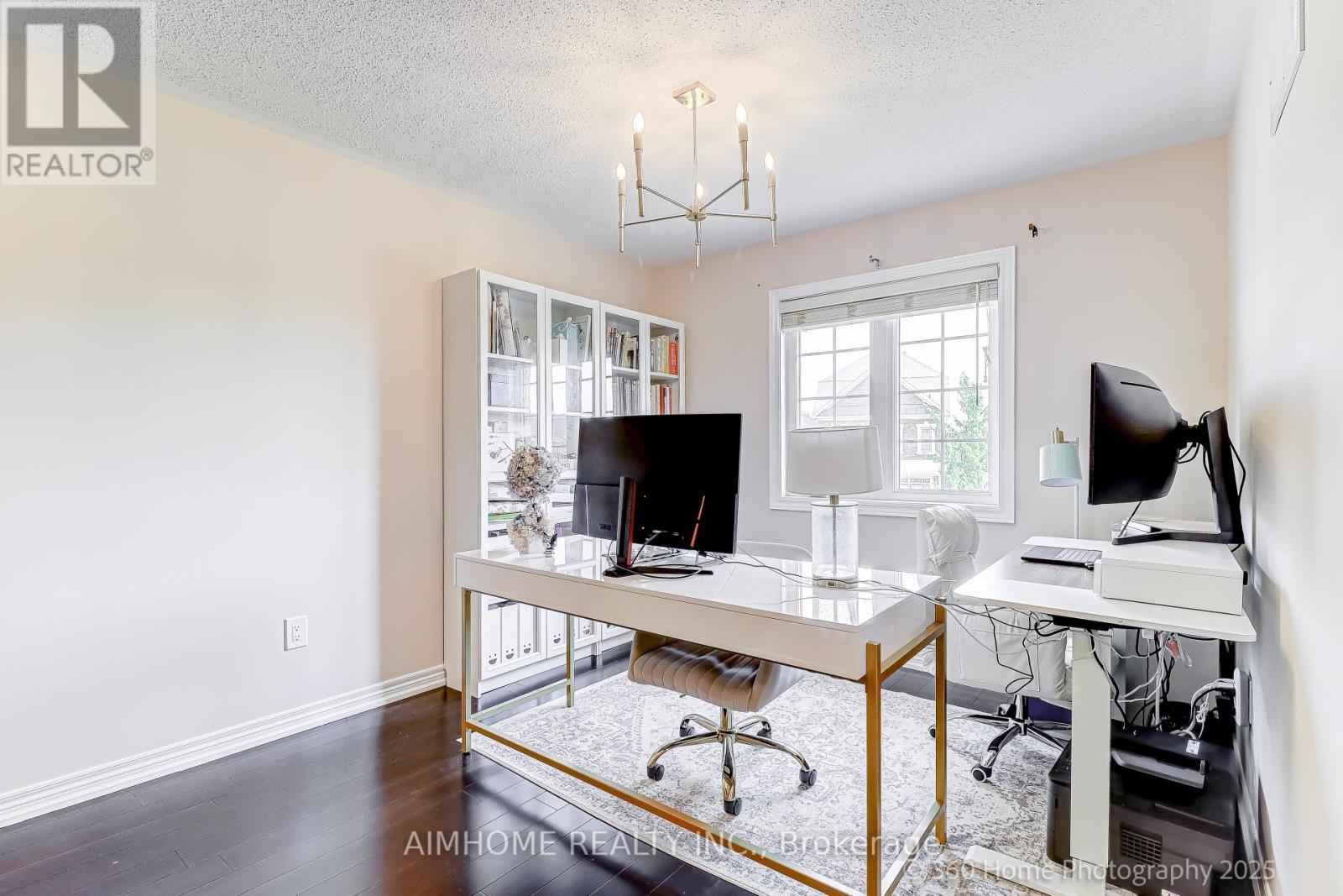 18 Saddlebrook Drive, Markham, Ontario  L6B 1J4 - Photo 14 - N12309307