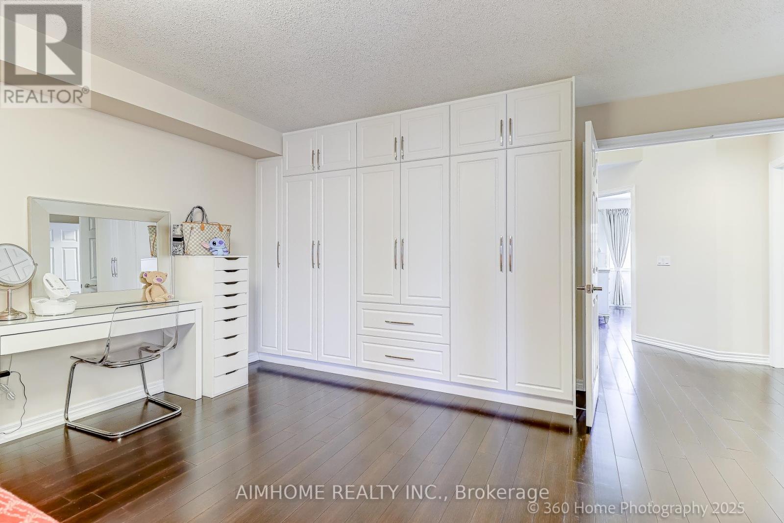 18 Saddlebrook Drive, Markham, Ontario  L6B 1J4 - Photo 15 - N12309307