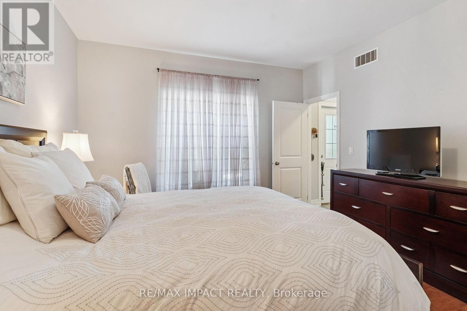 808 Hudson Street, Cobourg, Ontario  K9A 4J7 - Photo 30 - X12309333