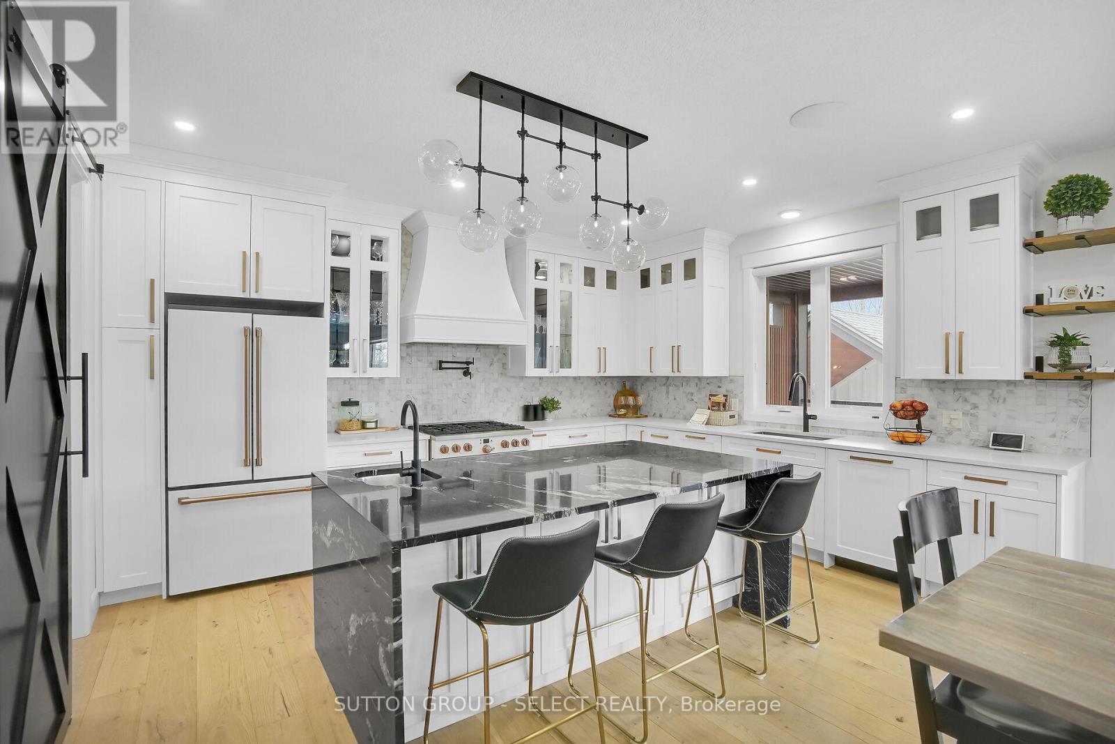 48 Royal Crescent, Southwold, Ontario  N5P 3T2 - Photo 16 - X12309338