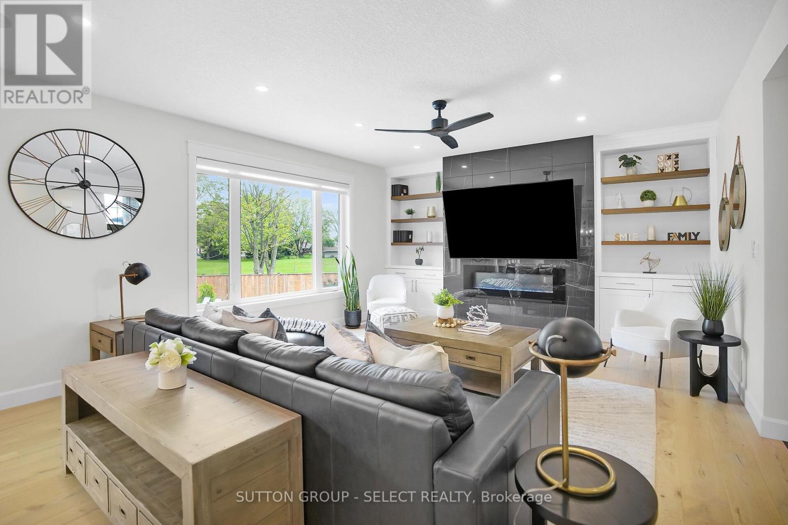 48 Royal Crescent, Southwold, Ontario  N5P 3T2 - Photo 6 - X12309338