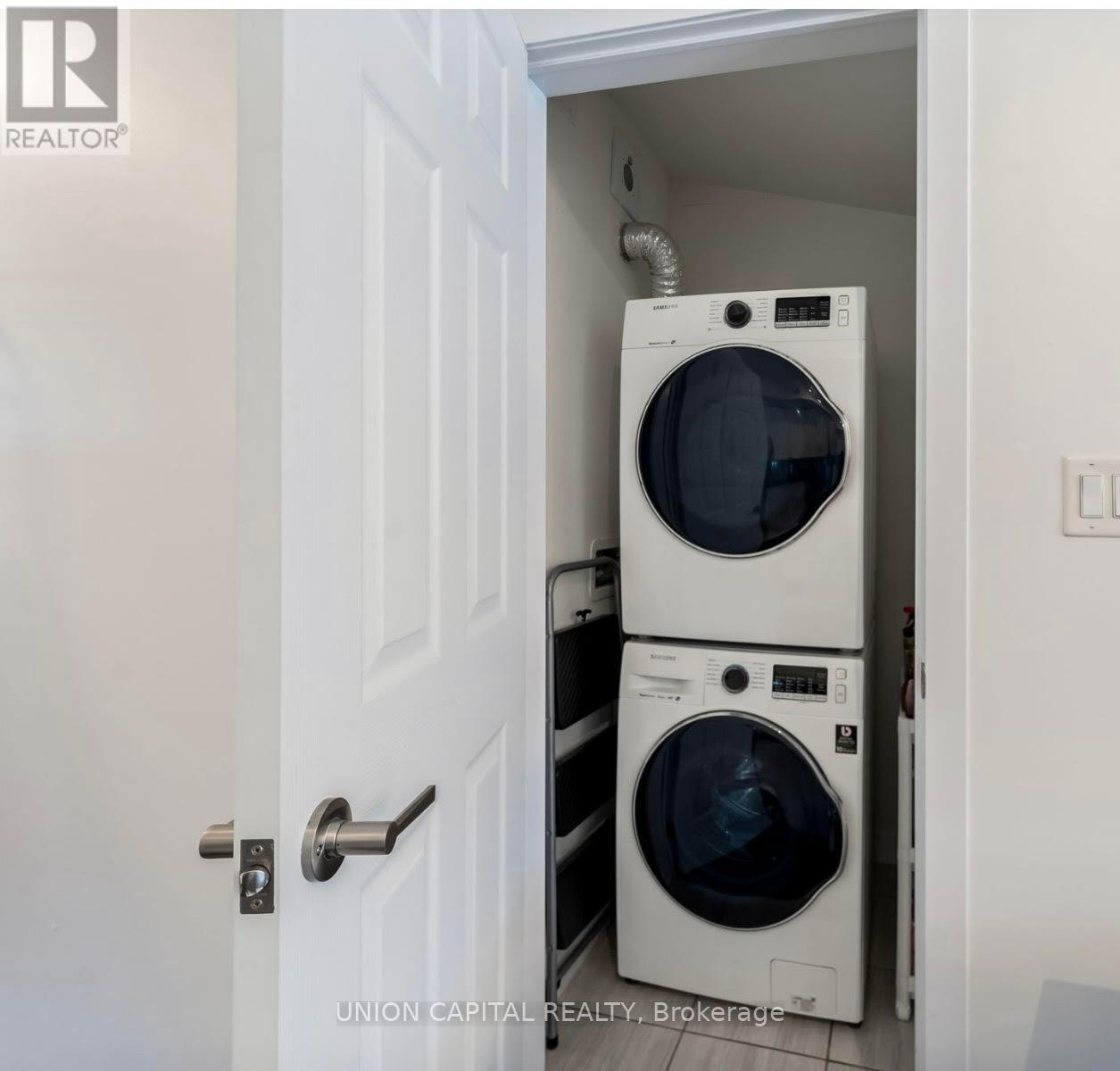 1 - 6 Bicknell Avenue, Toronto, Ontario  M6M 0B4 - Photo 14 - W12309206