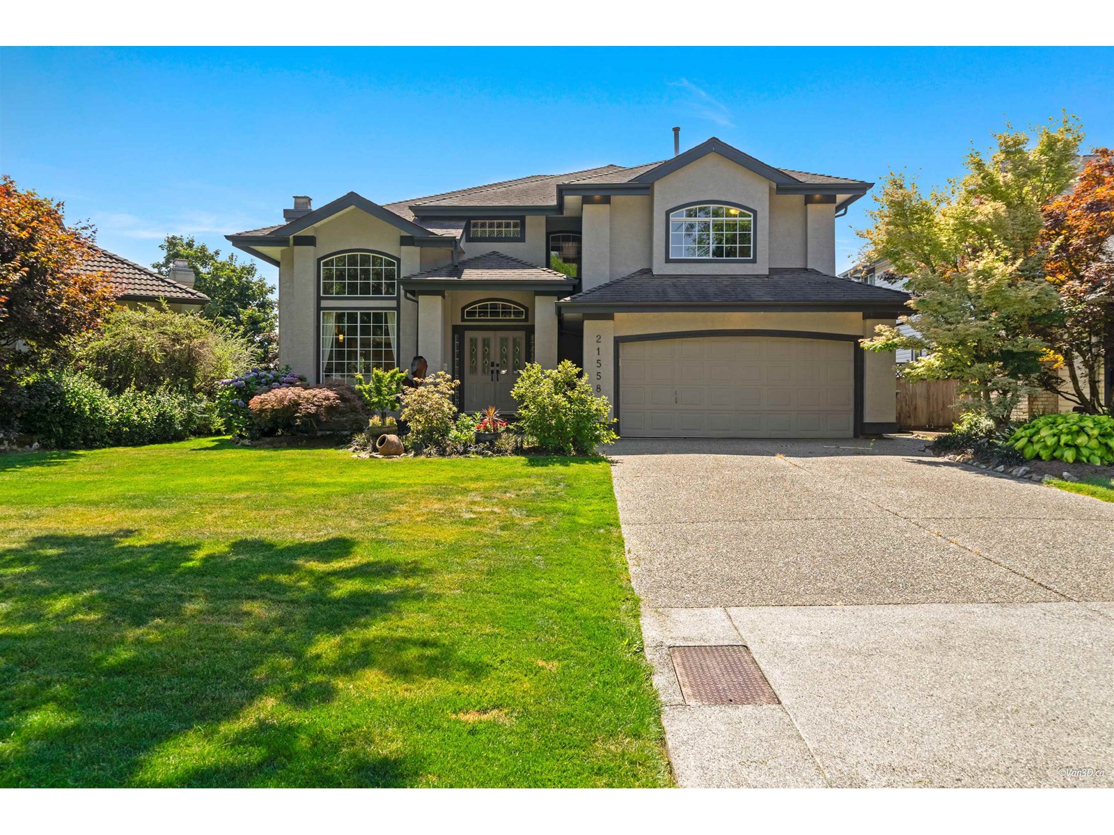 Property at 21558 84B AVENUE image 2