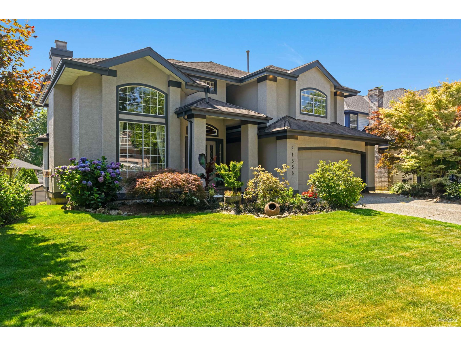 Property at 21558 84B AVENUE image 1