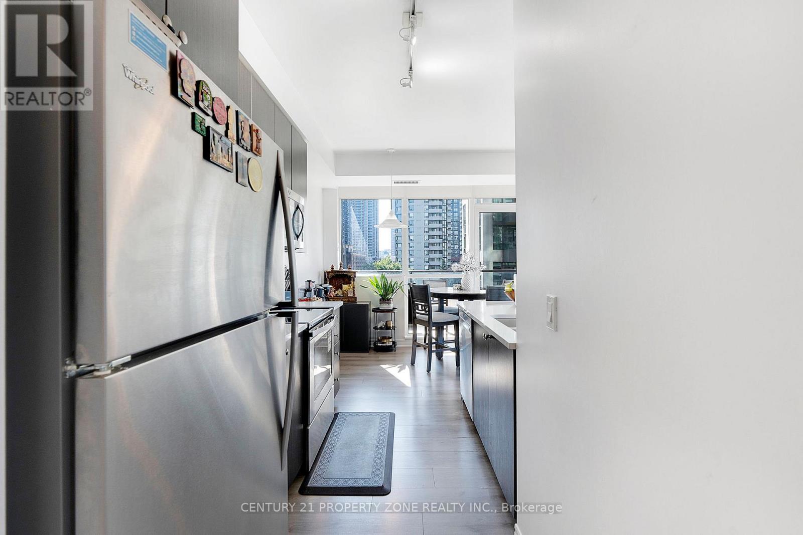 #506 - 339 Rathburn Road W, Mississauga, Ontario  L5B 0K6 - Photo 23 - W12309330