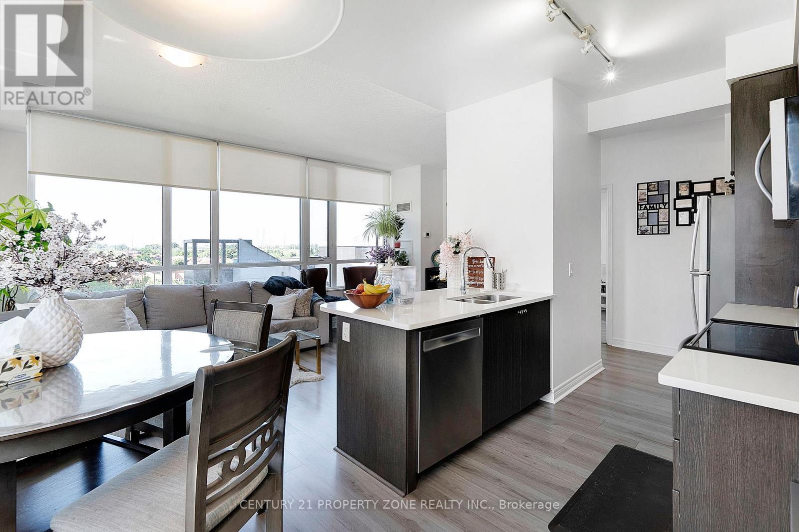 #506 - 339 Rathburn Road W, Mississauga, Ontario  L5B 0K6 - Photo 25 - W12309330