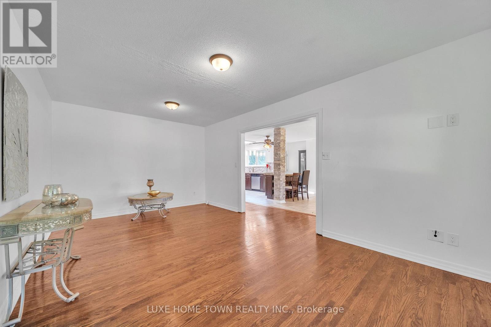 764 Hillcrest Road, Pickering, Ontario  L1W 2P4 - Photo 10 - E12309340