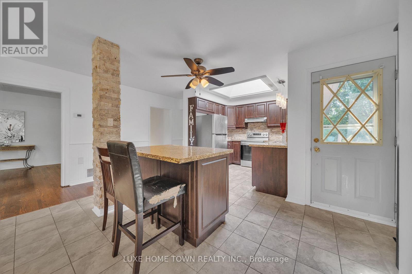 764 Hillcrest Road, Pickering, Ontario  L1W 2P4 - Photo 16 - E12309340