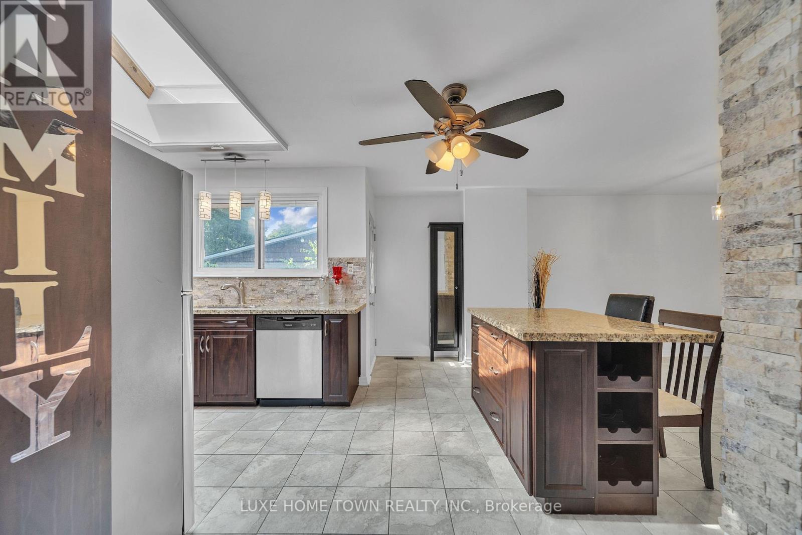764 Hillcrest Road, Pickering, Ontario  L1W 2P4 - Photo 18 - E12309340