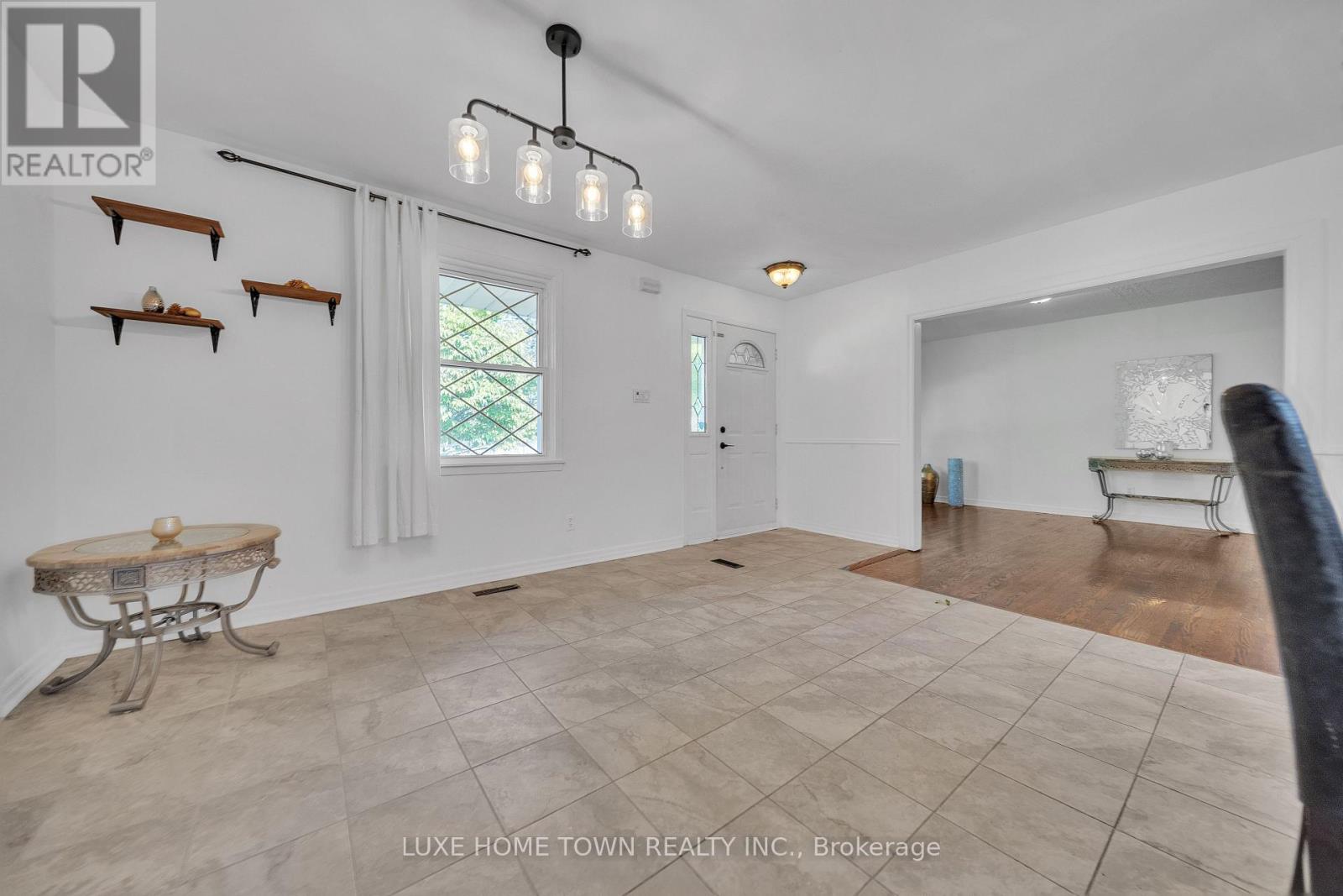 764 Hillcrest Road, Pickering, Ontario  L1W 2P4 - Photo 7 - E12309340