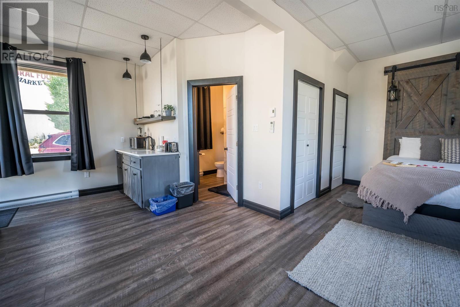 1 Jenkins Street, Yarmouth, Nova Scotia  B5A 3E2 - Photo 23 - 202422240