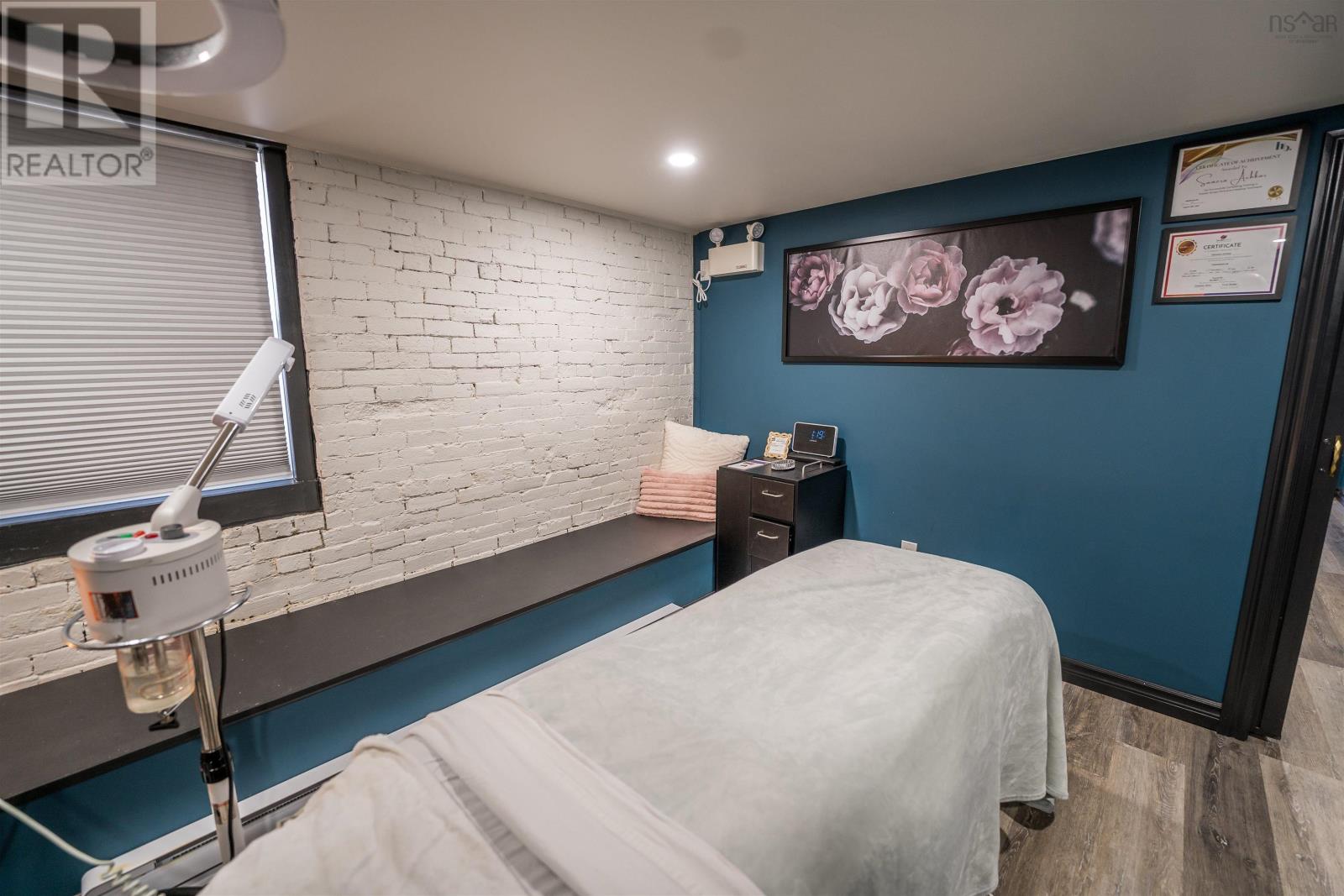 1 Jenkins Street, Yarmouth, Nova Scotia  B5A 3E2 - Photo 17 - 202422240