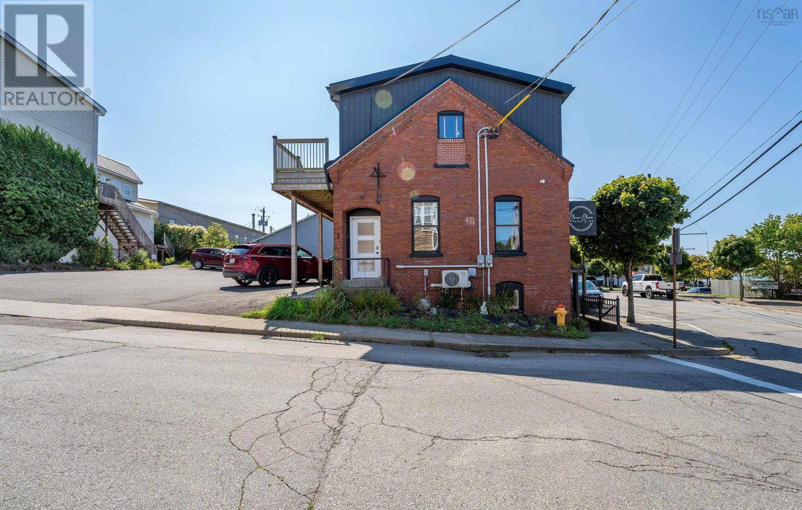 1 Jenkins Street, Yarmouth, Nova Scotia  B5A 3E2 - Photo 4 - 202422240