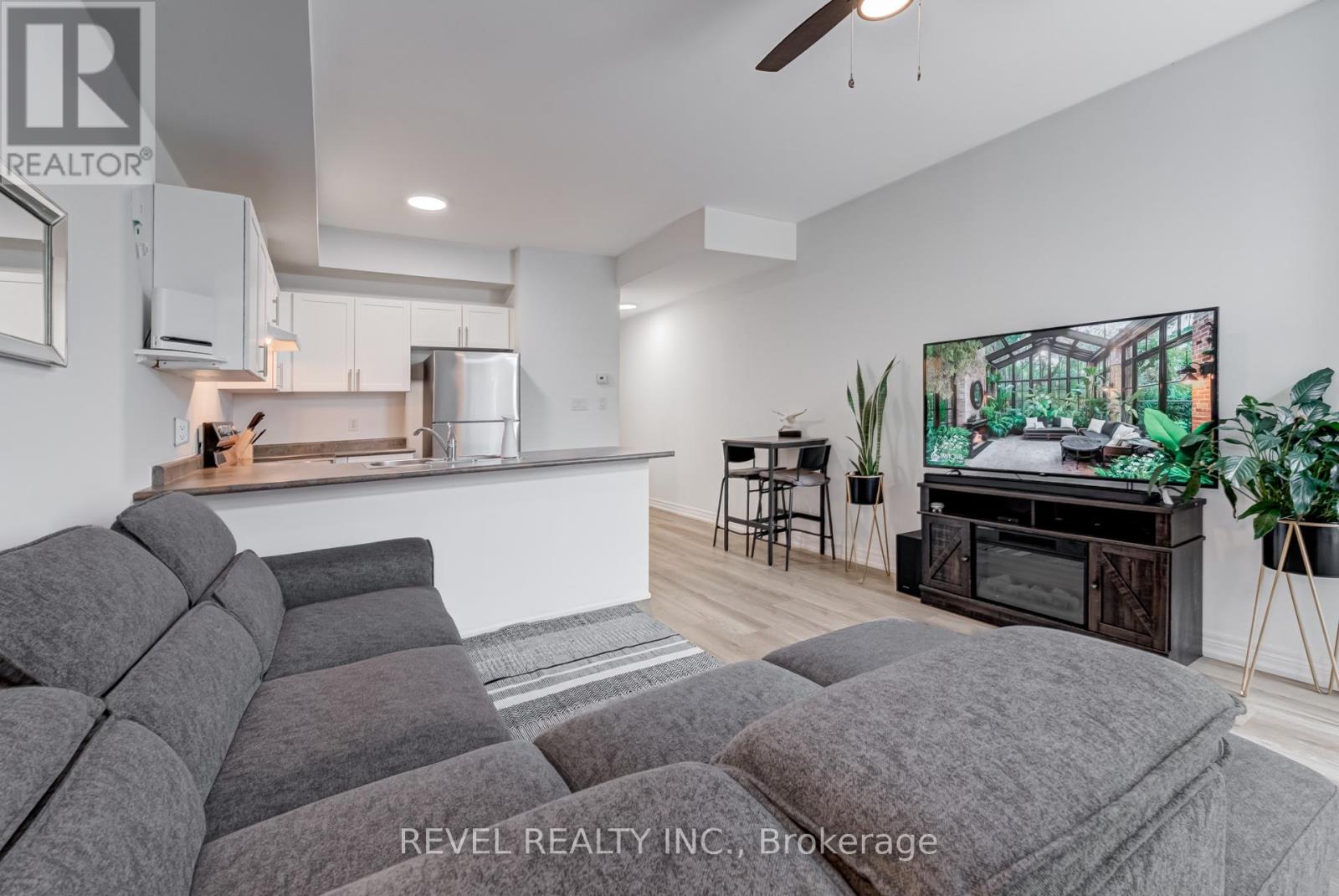 98 Connolly Street, Toronto, Ontario  M6N 5G3 - Photo 11 - W12309345