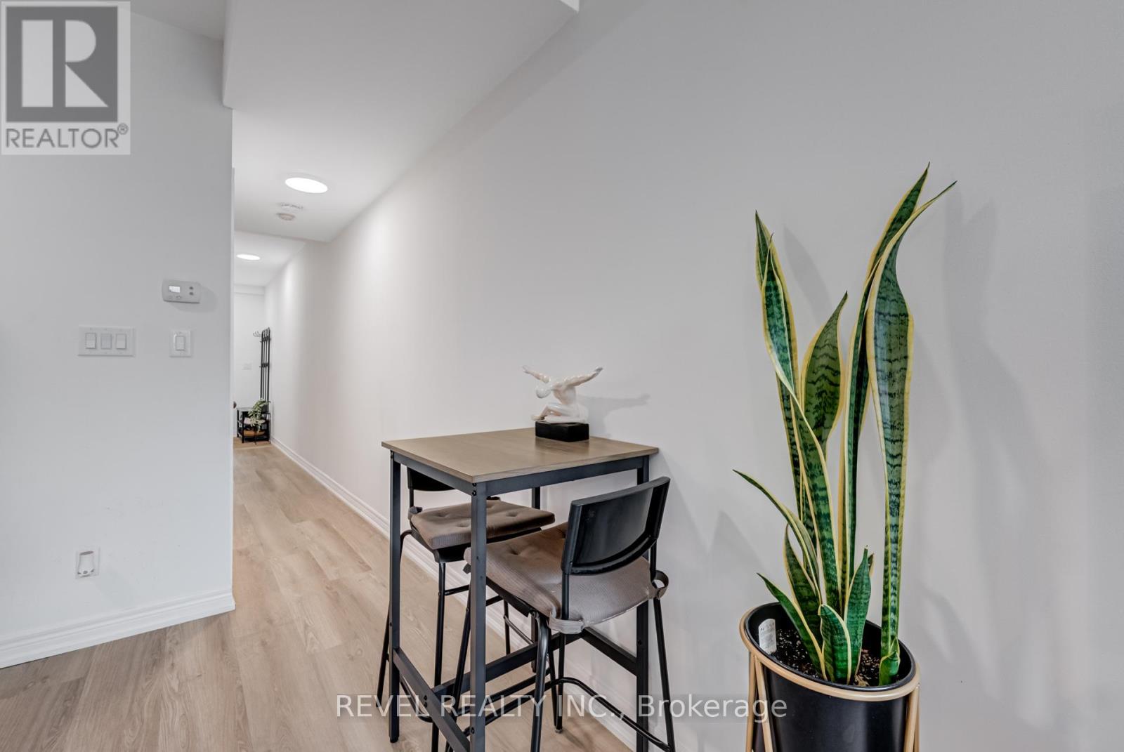 98 Connolly Street, Toronto, Ontario  M6N 5G3 - Photo 18 - W12309345