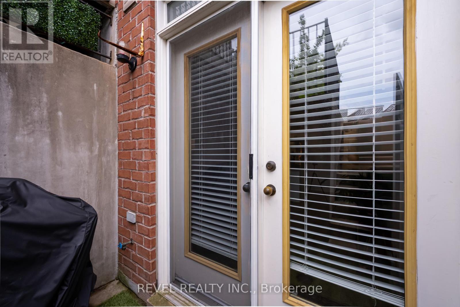 98 Connolly Street, Toronto, Ontario  M6N 5G3 - Photo 24 - W12309345