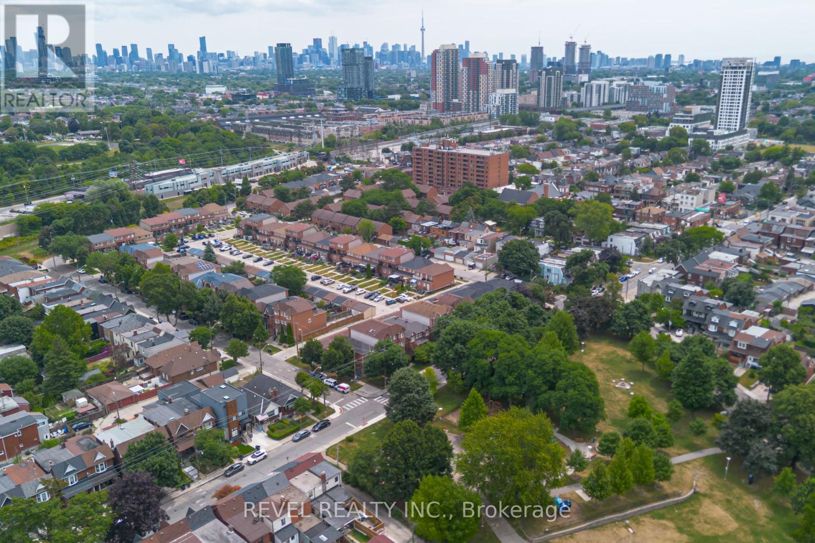 98 Connolly Street, Toronto, Ontario  M6N 5G3 - Photo 32 - W12309345