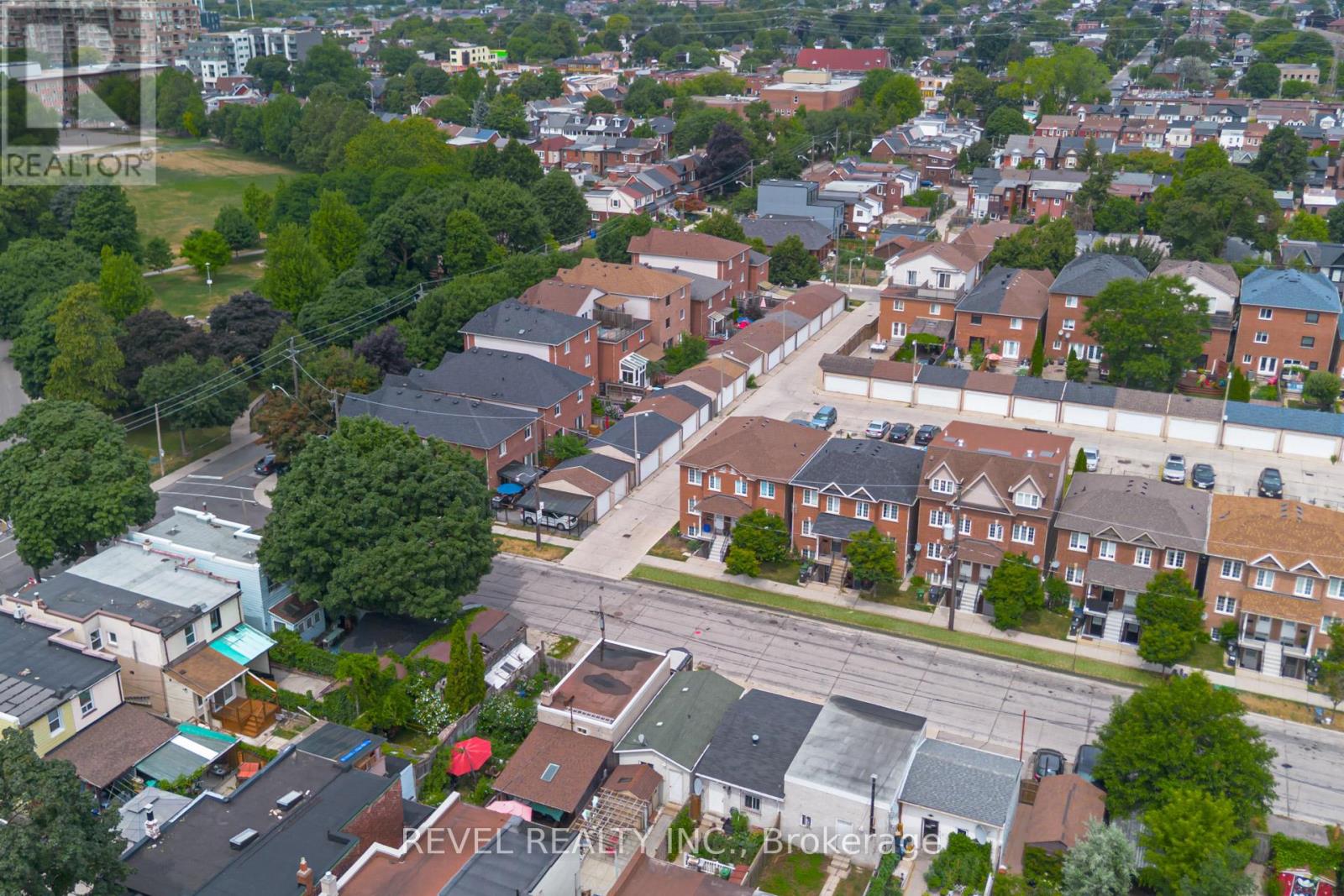 98 Connolly Street, Toronto, Ontario  M6N 5G3 - Photo 33 - W12309345