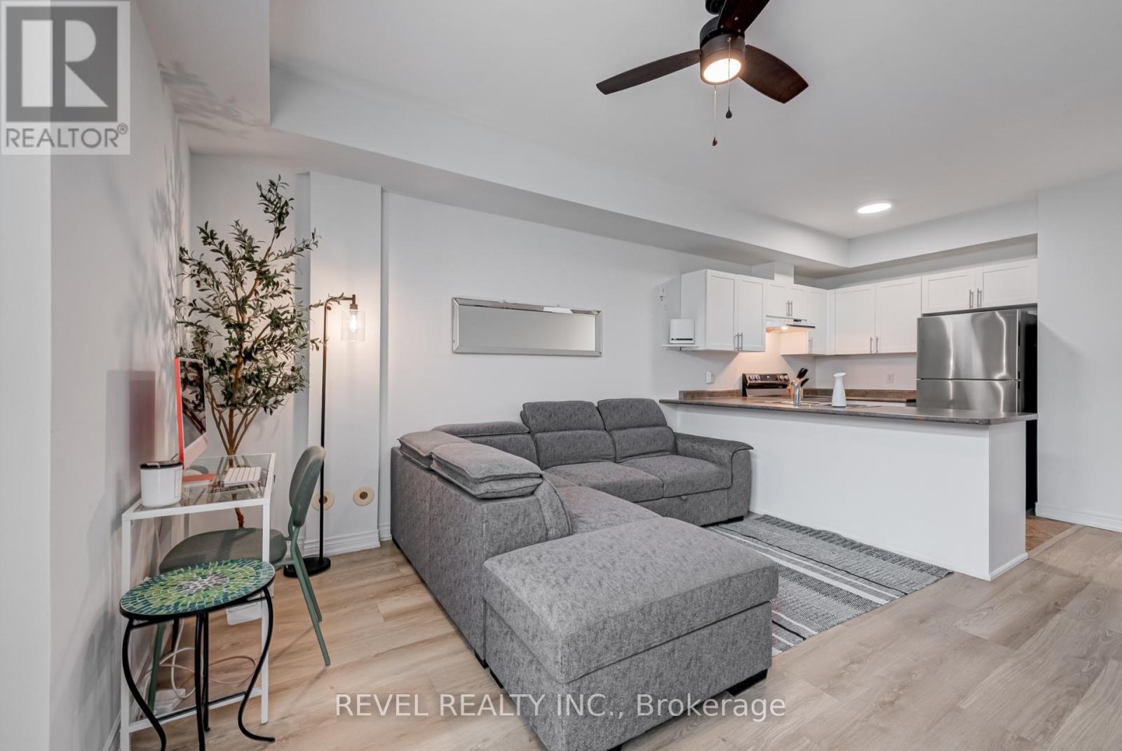 98 Connolly Street, Toronto, Ontario  M6N 5G3 - Photo 9 - W12309345