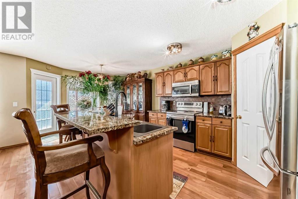 Property at 159 Bridlewood Road SW image 2