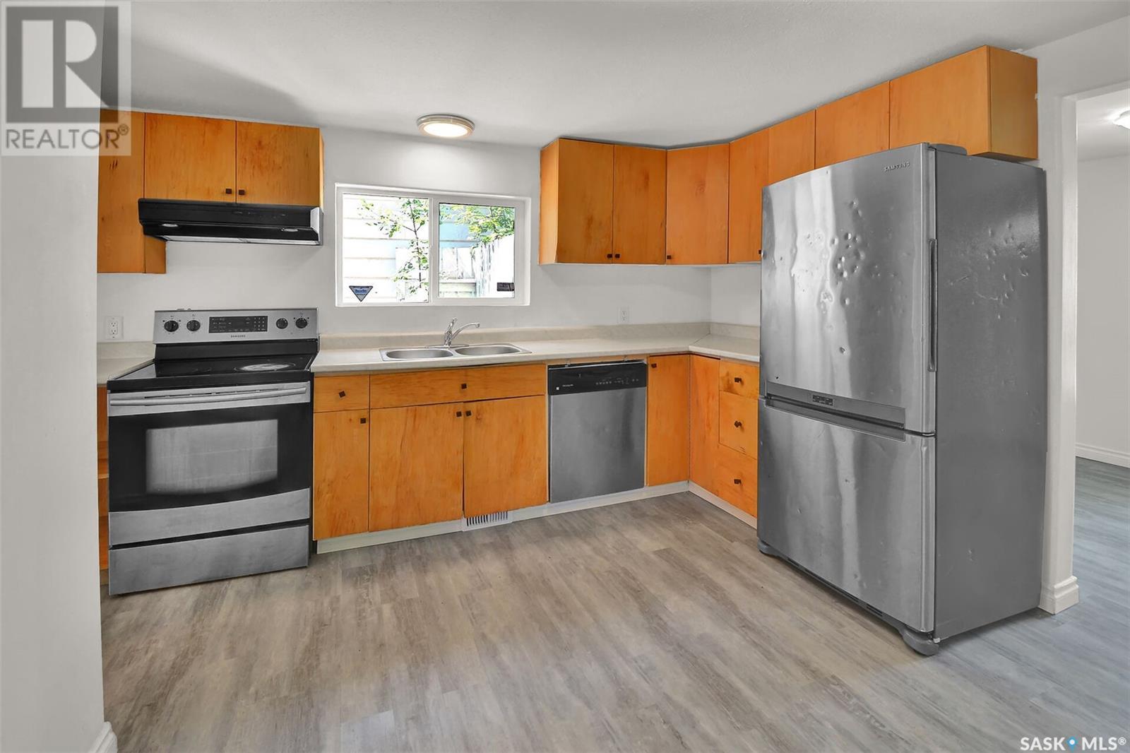 202 32nd Street W, Saskatoon, Saskatchewan  S7L 0S4 - Photo 6 - SK013871