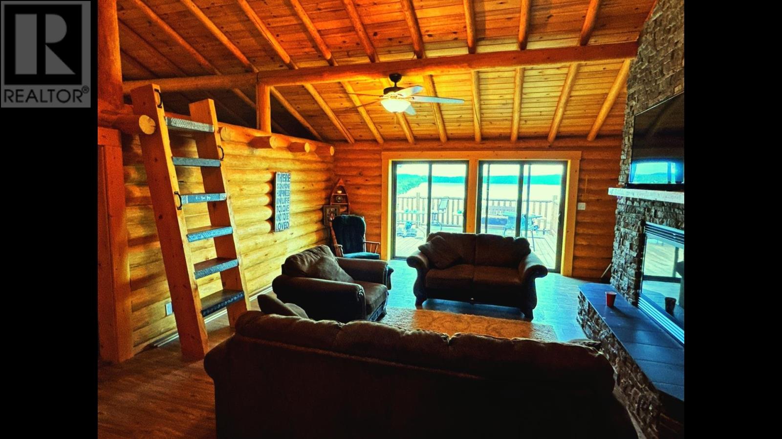 1 Pearson Rd, Rainy Lake, Ontario  P9A 0A1 - Photo 12 - TB252312