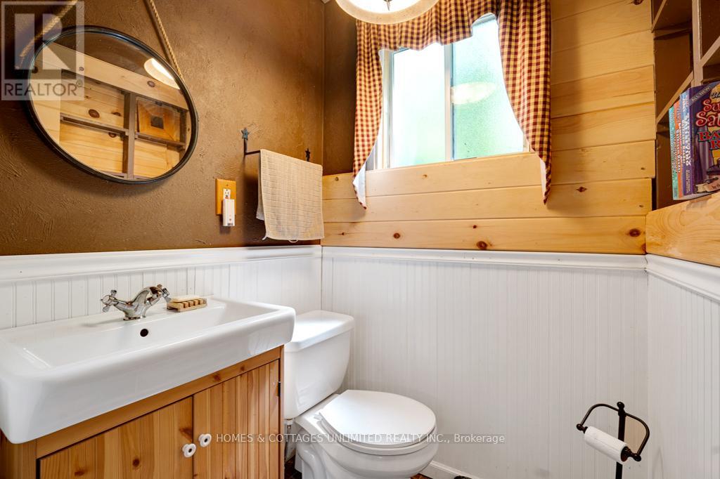 655 Farren Lake #12a Lane, Tay Valley, Ontario  K0H 2B0 - Photo 29 - X12309411