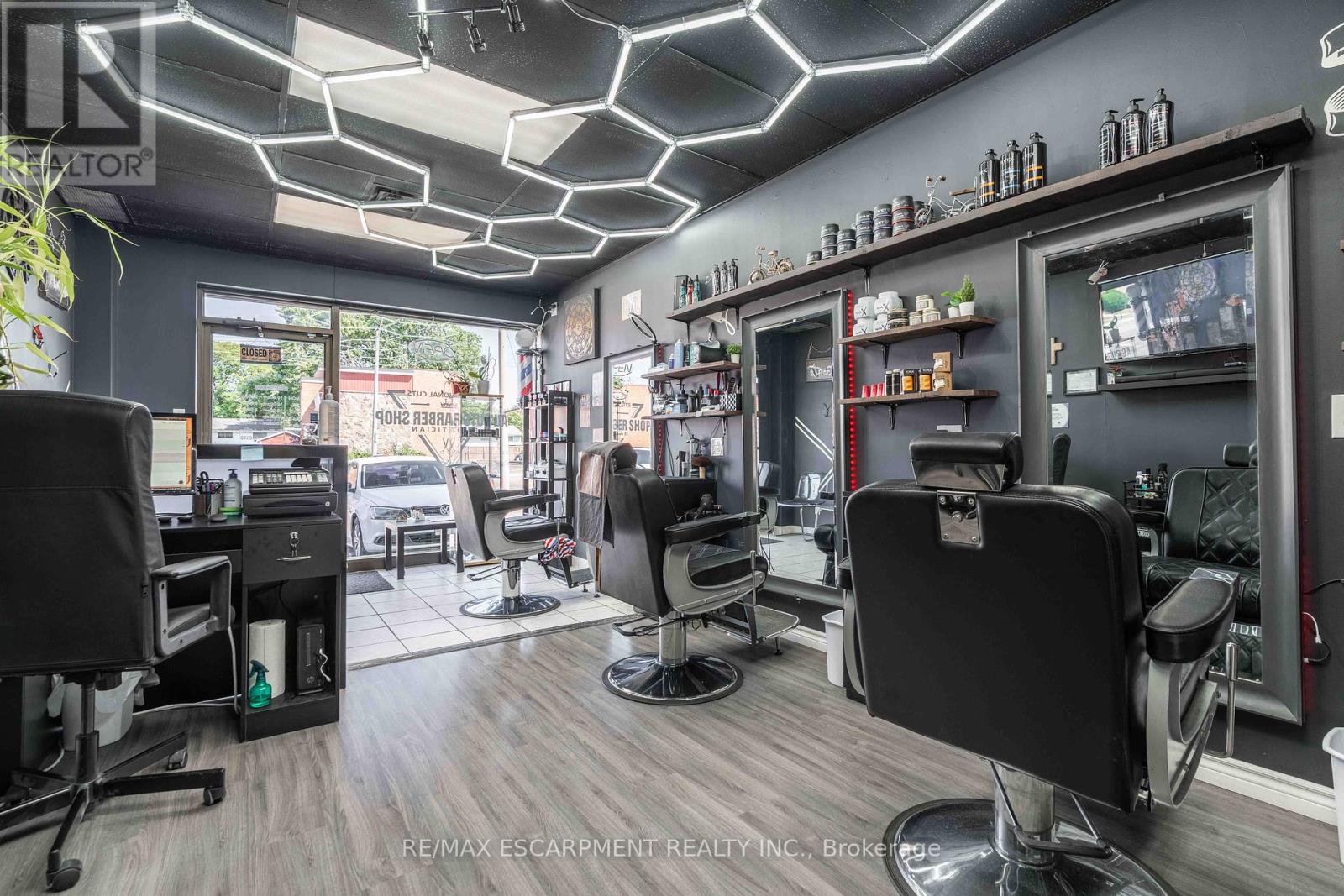 5 - 720 Upper James Street, Hamilton, Ontario  L9C 2Z9 - Photo 6 - X12309379