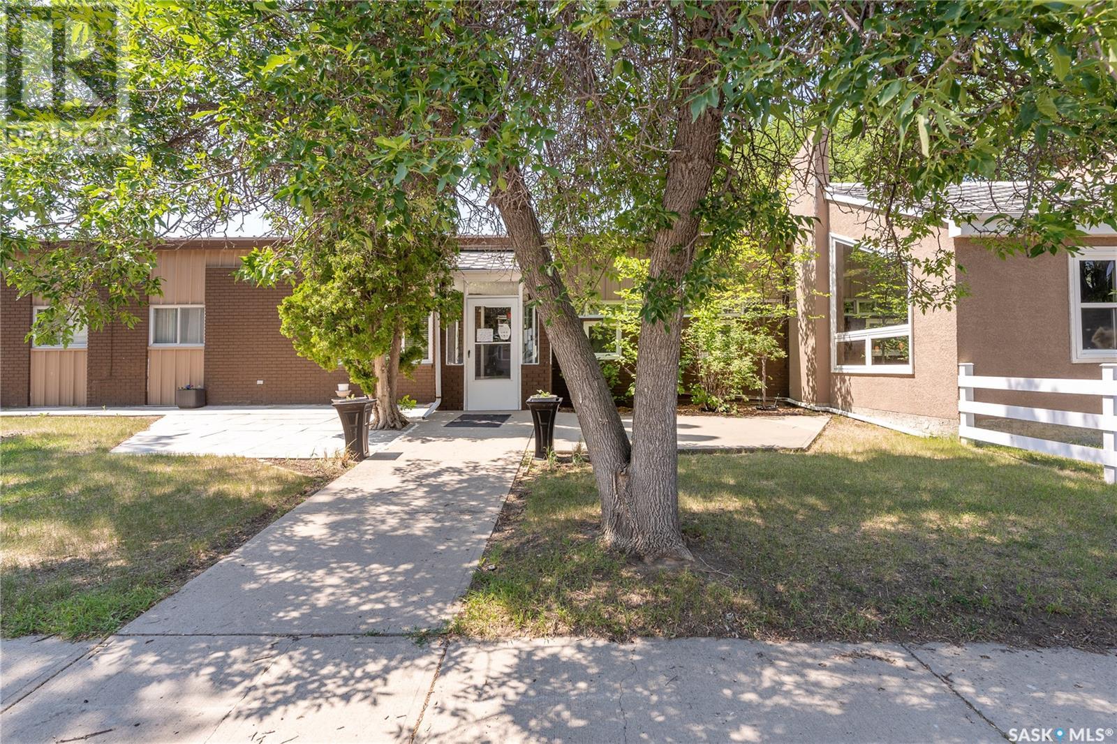 1236 3rd Avenue Nw, Moose Jaw, Saskatchewan  S6H 3V3 - Photo 21 - SK013858