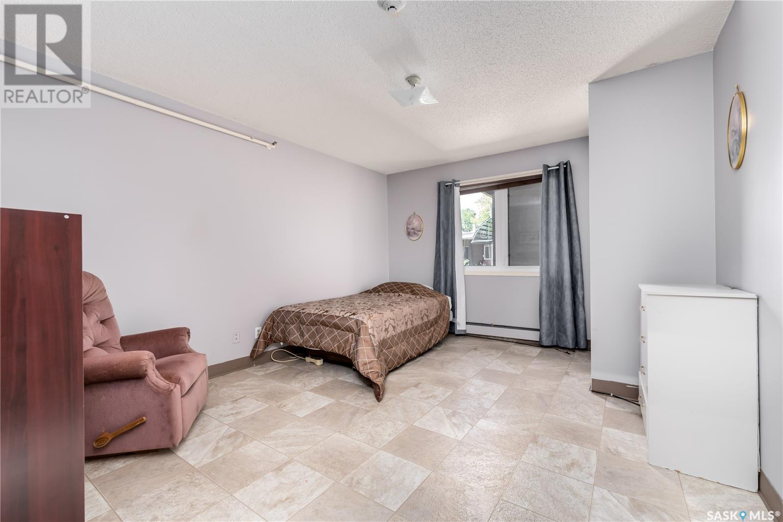 1236 3rd Avenue Nw, Moose Jaw, Saskatchewan  S6H 3V3 - Photo 30 - SK013858
