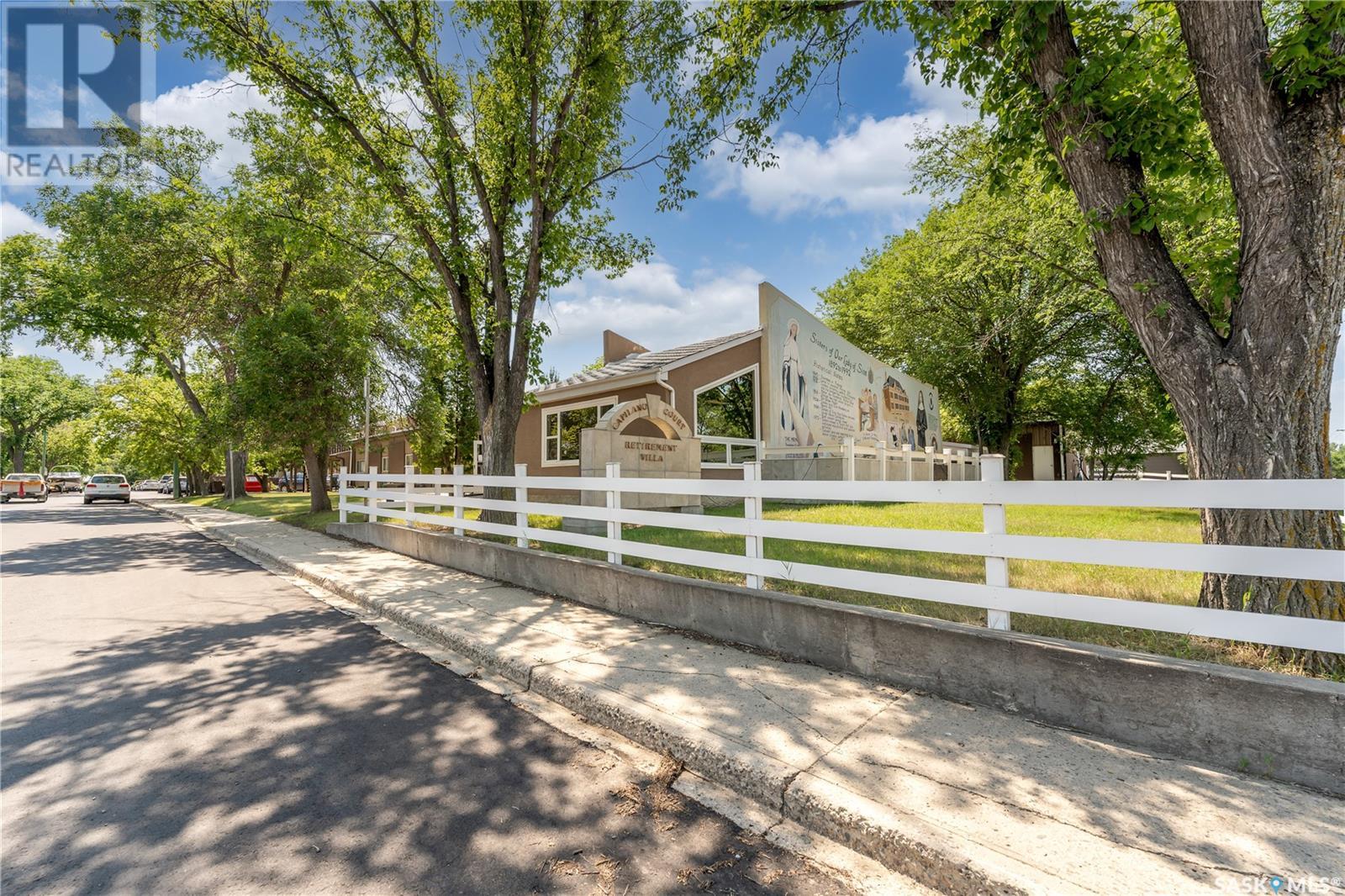 1236 3rd Avenue Nw, Moose Jaw, Saskatchewan  S6H 3V3 - Photo 7 - SK013858