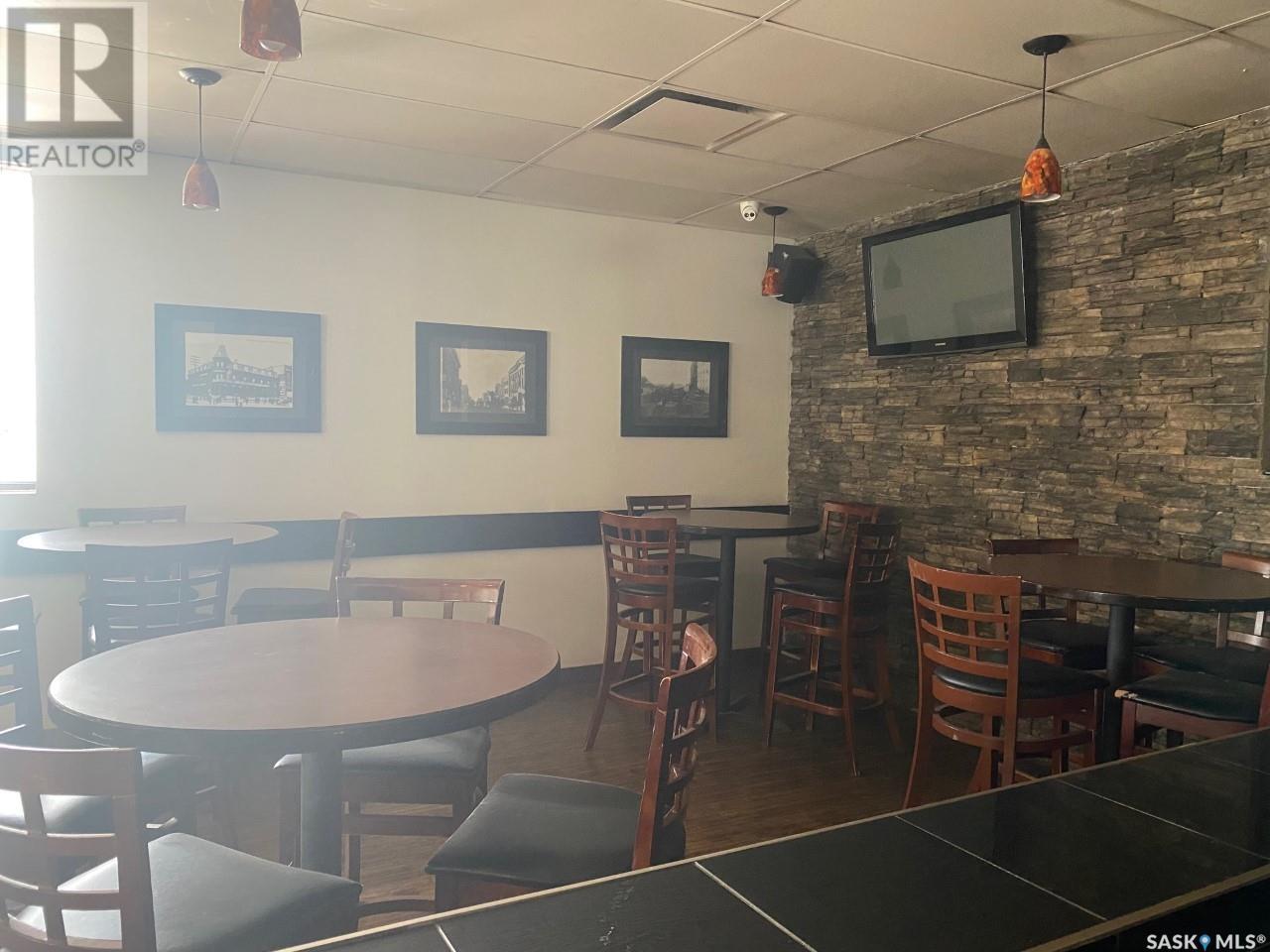 8 Main Street N, Moose Jaw, Saskatchewan  S6H 0V8 - Photo 2 - SK013788