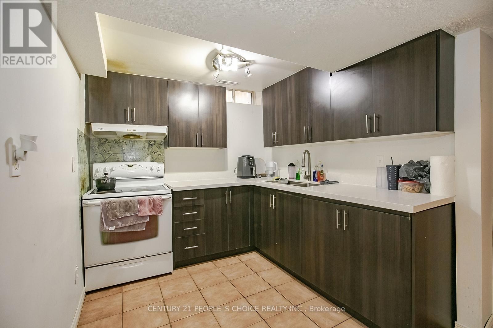 75 Letty Avenue, Brampton (Fletcher's West), Ontario  L6Y 4T1 - Photo 36 - W12309397
