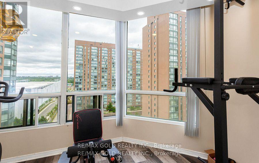1213 - 155 Hillcrest Avenue, Mississauga, Ontario  L5B 3Z2 - Photo 17 - W12309400