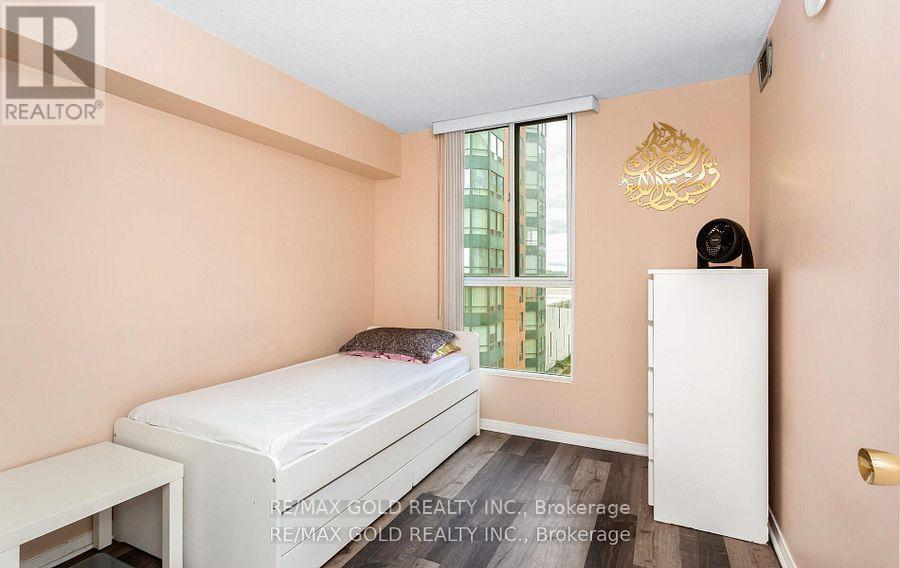 1213 - 155 Hillcrest Avenue, Mississauga, Ontario  L5B 3Z2 - Photo 21 - W12309400
